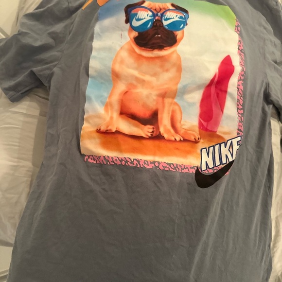 Nike Gray T-Shirt - Picture 2 of 3
